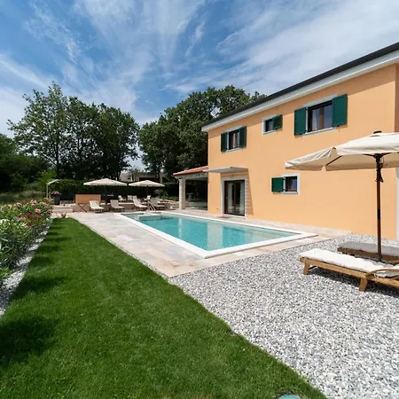 Villa Old Oak *